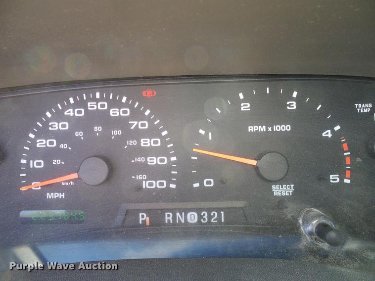 image for item DC2220 2004 Ford F550 Crew Cab utility truck