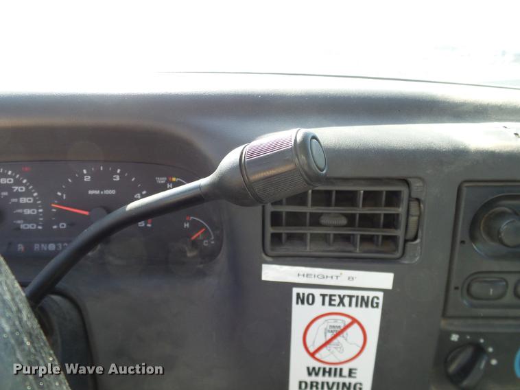 image for item DC2220 2004 Ford F550 Crew Cab utility truck