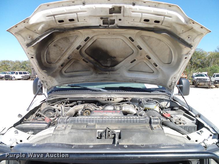 image for item DC2220 2004 Ford F550 Crew Cab utility truck