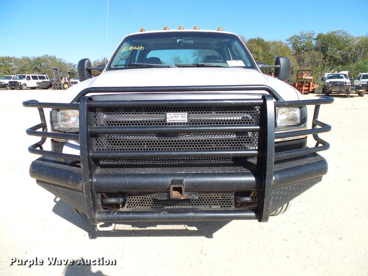 image for item DC2220 2004 Ford F550 Crew Cab utility truck