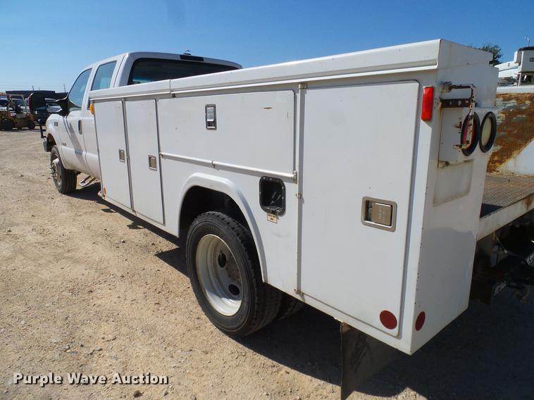 image for item DC2220 2004 Ford F550 Crew Cab utility truck