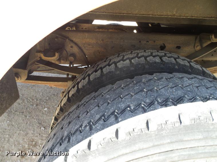 image for item DC2220 2004 Ford F550 Crew Cab utility truck