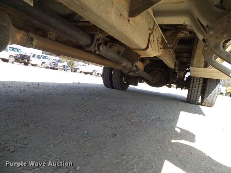 image for item DC2220 2004 Ford F550 Crew Cab utility truck