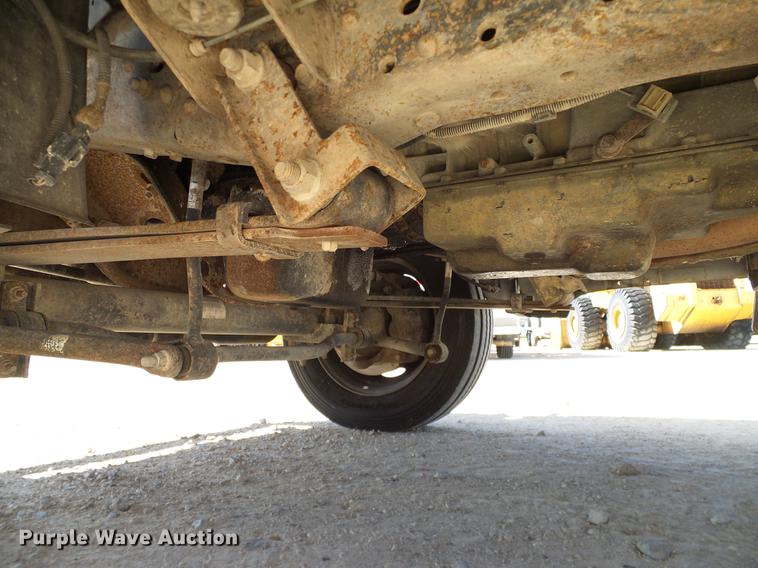 image for item DC2220 2004 Ford F550 Crew Cab utility truck