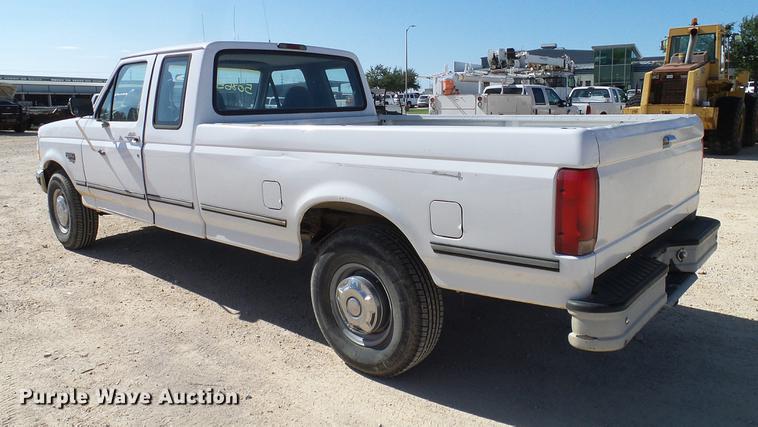 image for item DC2222 1997 Ford F250 SuperCab pickup truck