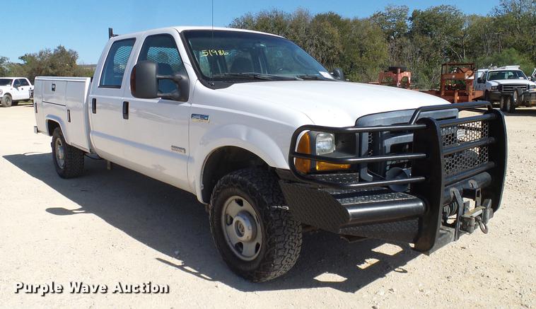 image for item DC2223 2006 Ford F350 Super Duty Crew Cab utility bed pickup truck