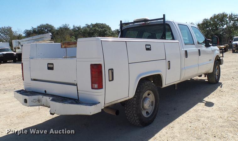 image for item DC2223 2006 Ford F350 Super Duty Crew Cab utility bed pickup truck