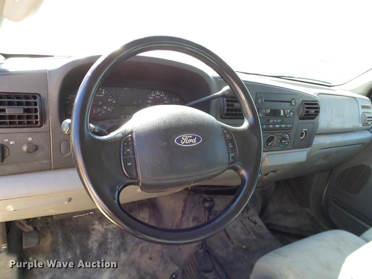 image for item DC2223 2006 Ford F350 Super Duty Crew Cab utility bed pickup truck