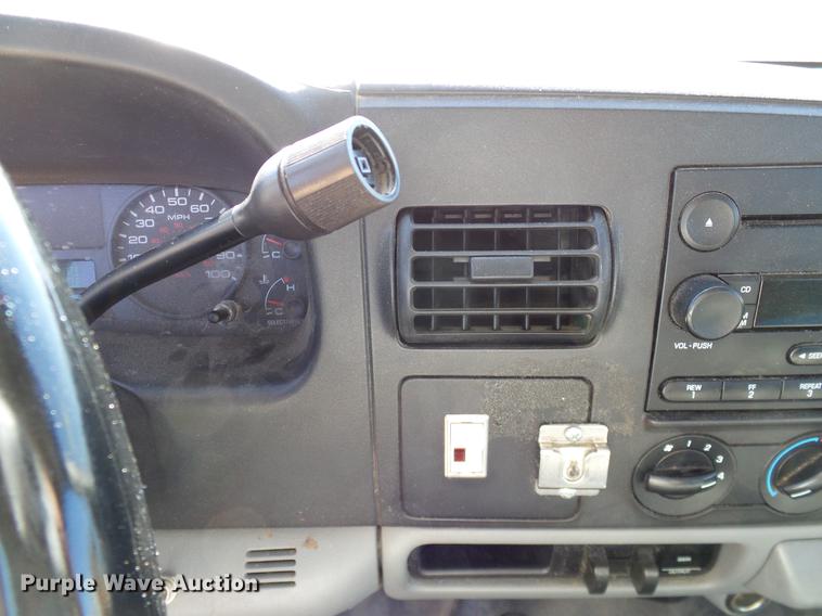 image for item DC2223 2006 Ford F350 Super Duty Crew Cab utility bed pickup truck