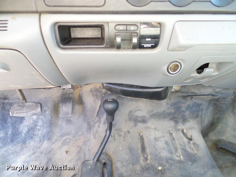 image for item DC2223 2006 Ford F350 Super Duty Crew Cab utility bed pickup truck