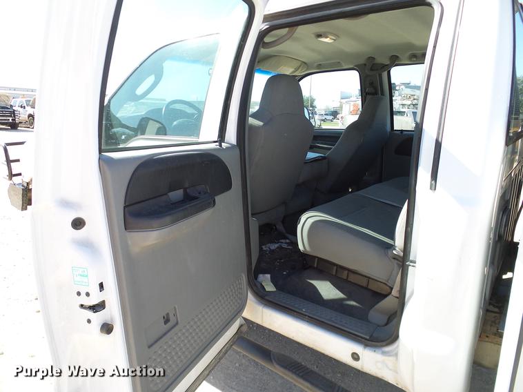 image for item DC2223 2006 Ford F350 Super Duty Crew Cab utility bed pickup truck