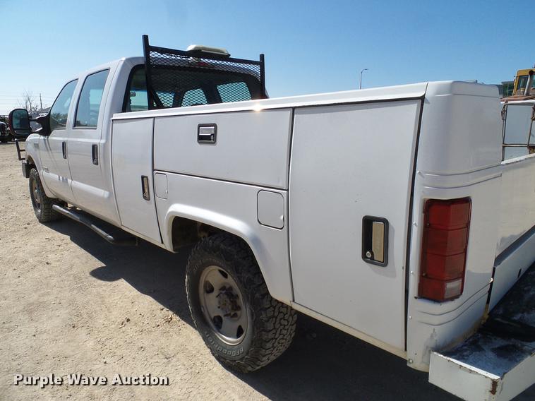 image for item DC2223 2006 Ford F350 Super Duty Crew Cab utility bed pickup truck