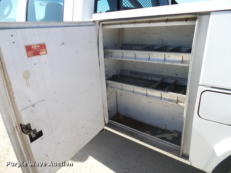 image for item DC2223 2006 Ford F350 Super Duty Crew Cab utility bed pickup truck