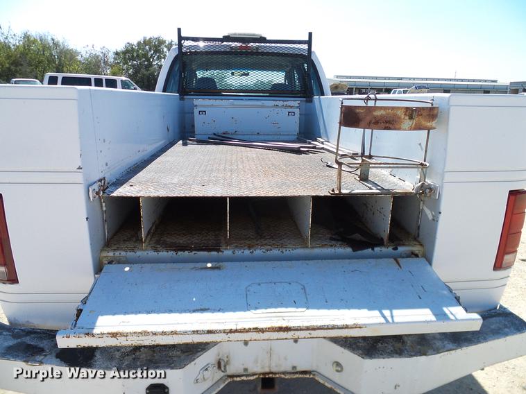 image for item DC2223 2006 Ford F350 Super Duty Crew Cab utility bed pickup truck