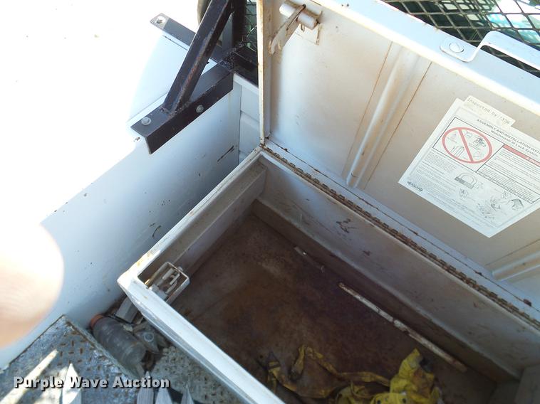 image for item DC2223 2006 Ford F350 Super Duty Crew Cab utility bed pickup truck