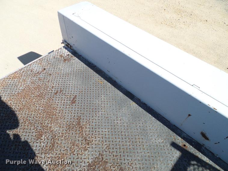 image for item DC2223 2006 Ford F350 Super Duty Crew Cab utility bed pickup truck