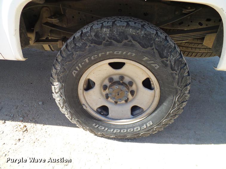 image for item DC2223 2006 Ford F350 Super Duty Crew Cab utility bed pickup truck