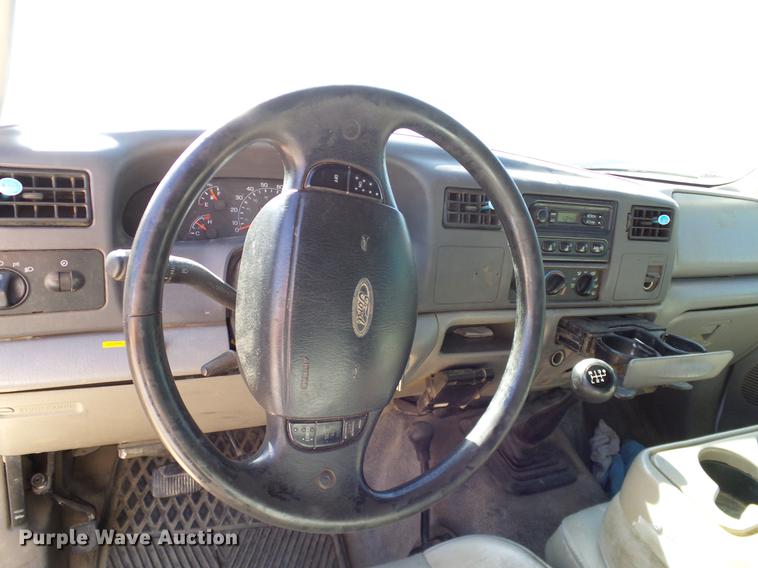 image for item DC2224 2001 Ford F550 Crew Cab flatbed truck