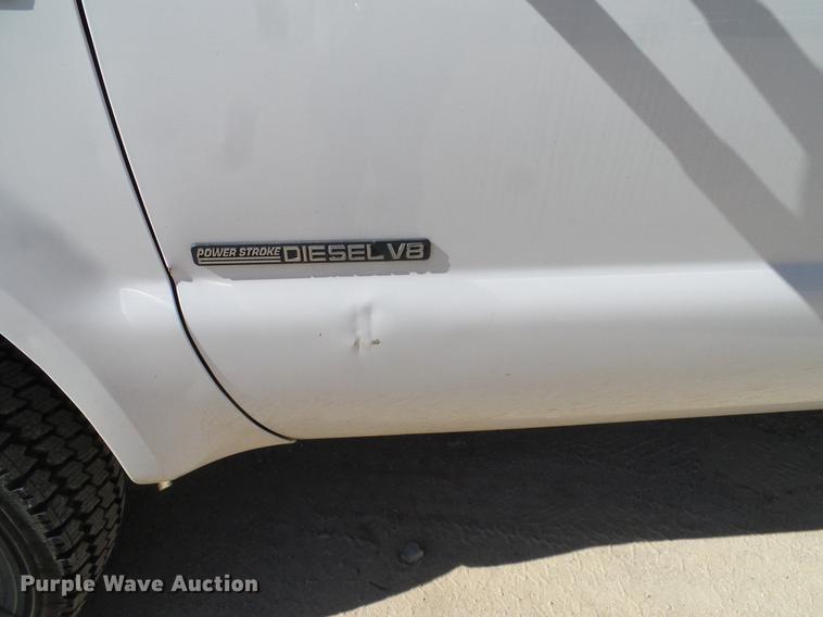 image for item DC2224 2001 Ford F550 Crew Cab flatbed truck