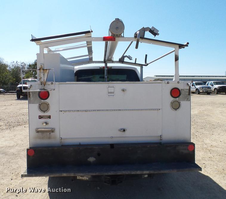 image for item DC2226 2005 Ford F350 Super Duty SuperCab utility bed pickup truck