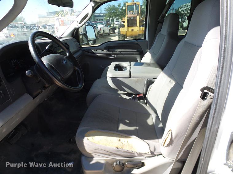 image for item DC2226 2005 Ford F350 Super Duty SuperCab utility bed pickup truck