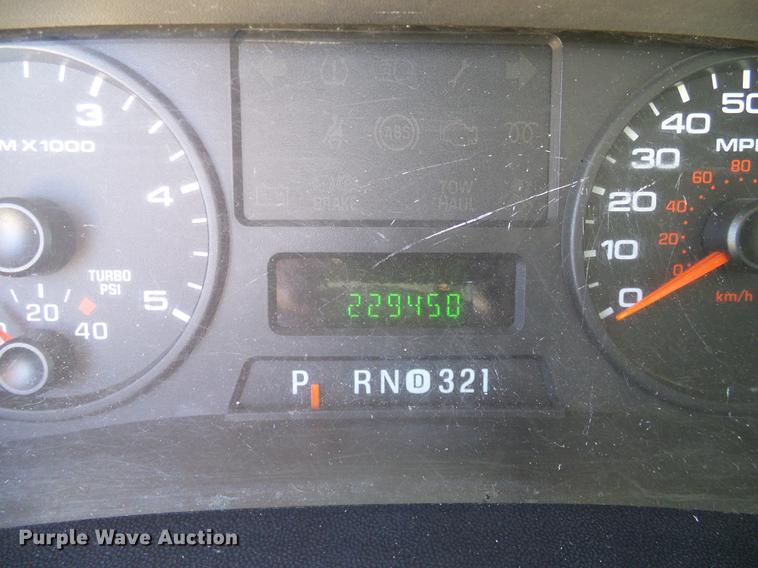 image for item DC2226 2005 Ford F350 Super Duty SuperCab utility bed pickup truck