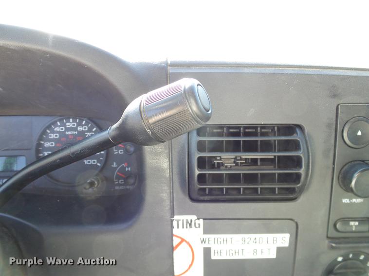 image for item DC2226 2005 Ford F350 Super Duty SuperCab utility bed pickup truck