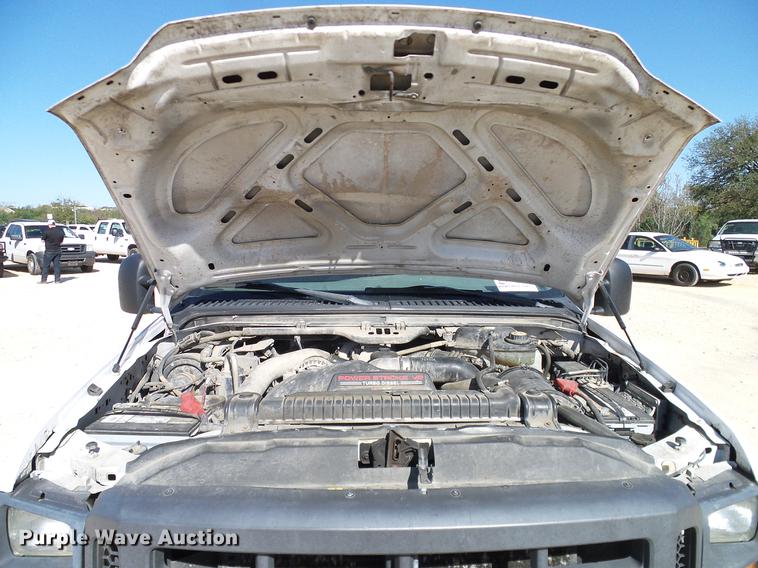 image for item DC2226 2005 Ford F350 Super Duty SuperCab utility bed pickup truck