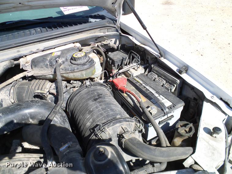 image for item DC2226 2005 Ford F350 Super Duty SuperCab utility bed pickup truck