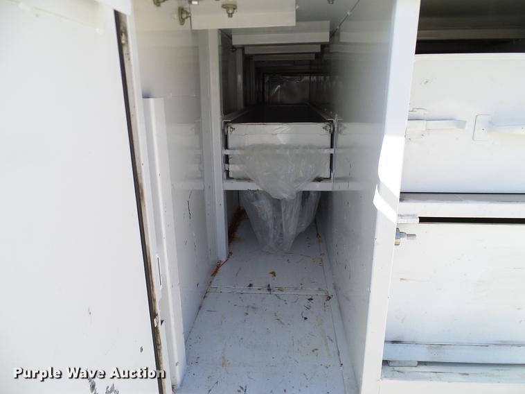 image for item DC2226 2005 Ford F350 Super Duty SuperCab utility bed pickup truck