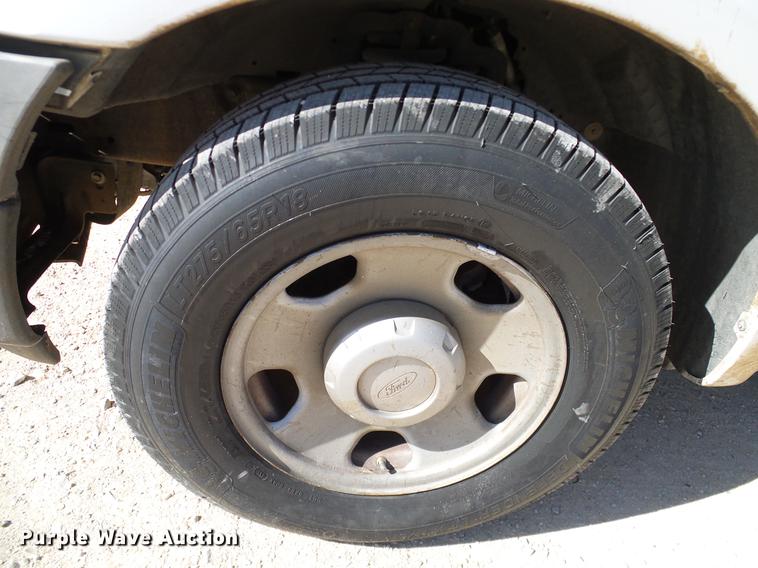 image for item DC2226 2005 Ford F350 Super Duty SuperCab utility bed pickup truck