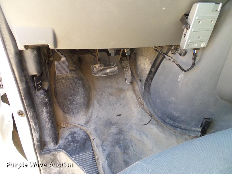 image for item DC2227 2011 Ford E350 Super Duty Extended van