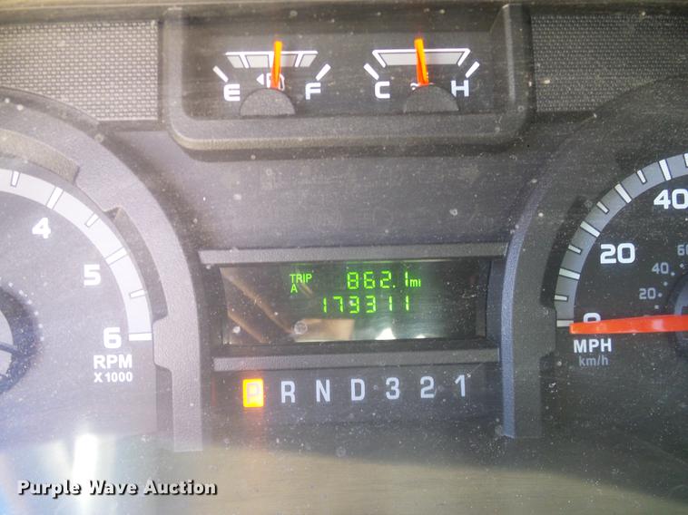 image for item DC2227 2011 Ford E350 Super Duty Extended van