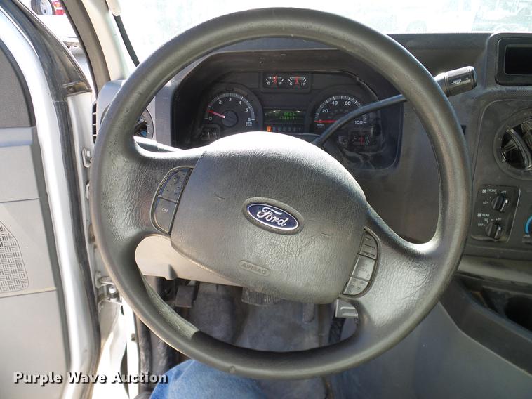 image for item DC2227 2011 Ford E350 Super Duty Extended van