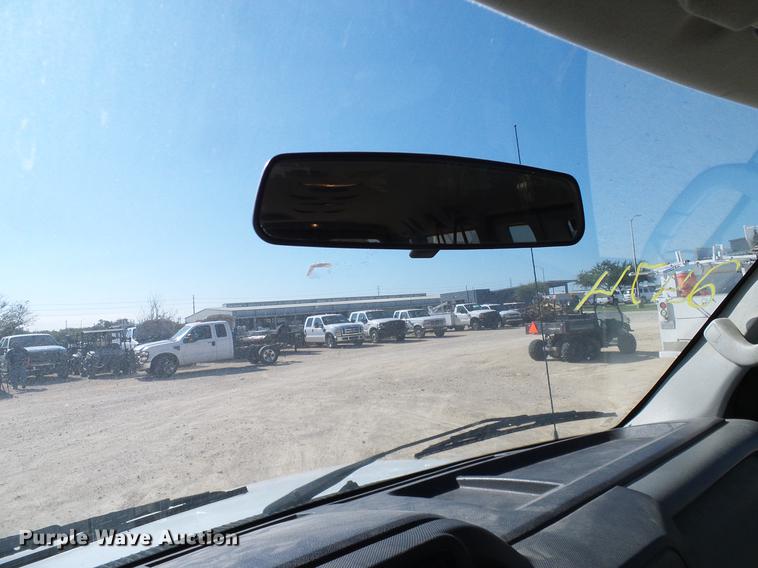 image for item DC2227 2011 Ford E350 Super Duty Extended van