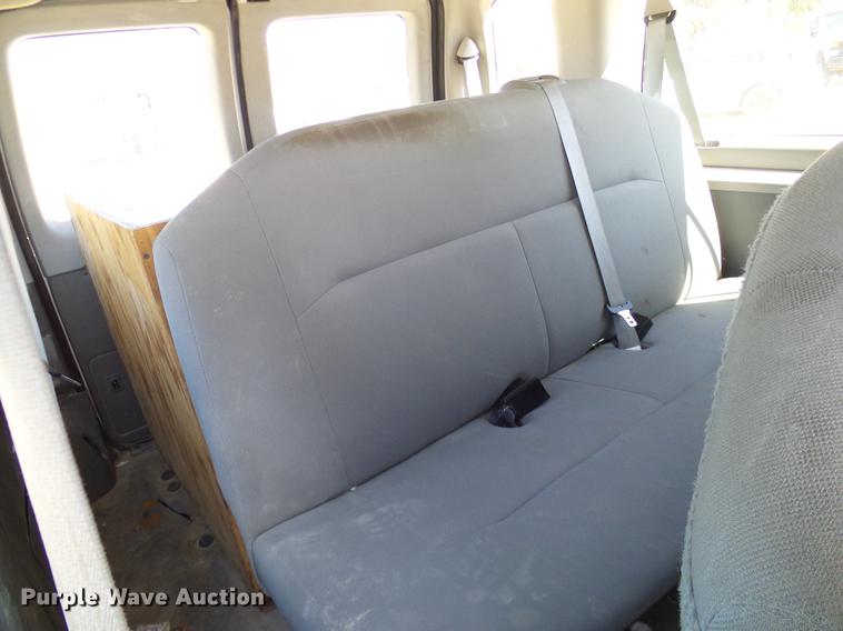 image for item DC2227 2011 Ford E350 Super Duty Extended van