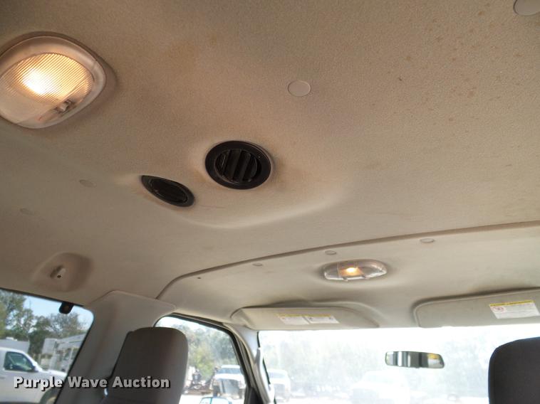 image for item DC2227 2011 Ford E350 Super Duty Extended van