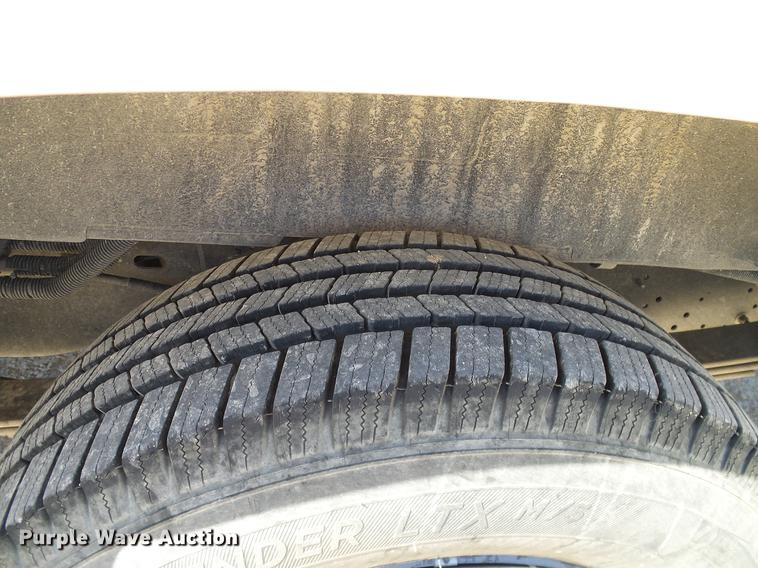 image for item DC2227 2011 Ford E350 Super Duty Extended van