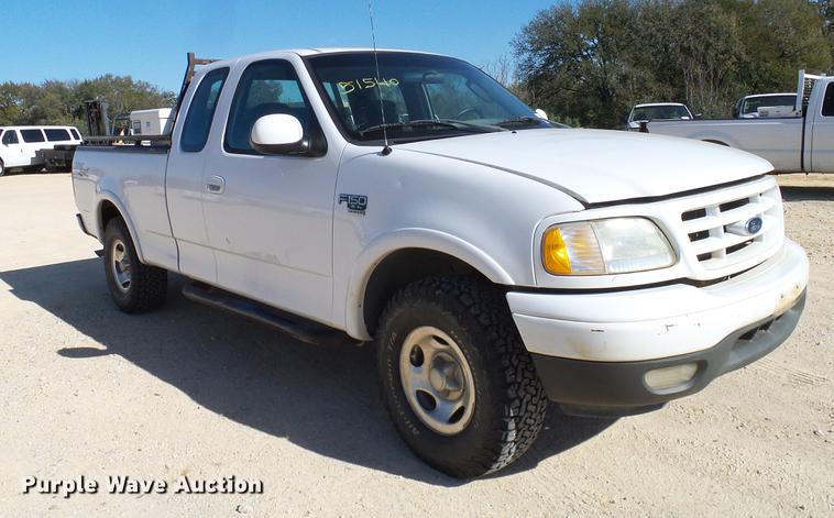 image for item DC2228 2003 Ford F150 SuperCab pickup truck