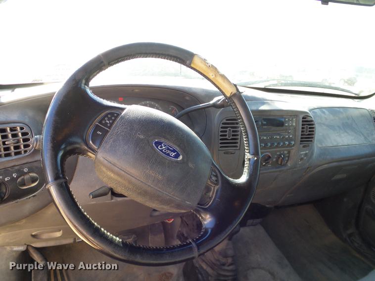 image for item DC2228 2003 Ford F150 SuperCab pickup truck