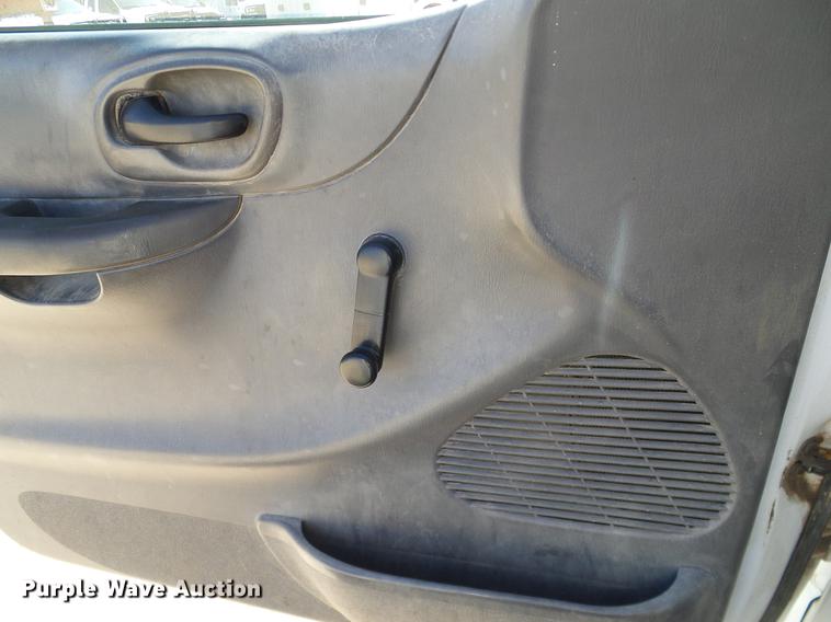 image for item DC2228 2003 Ford F150 SuperCab pickup truck