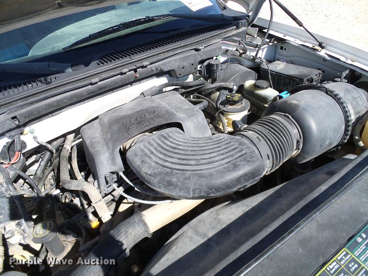 image for item DC2228 2003 Ford F150 SuperCab pickup truck