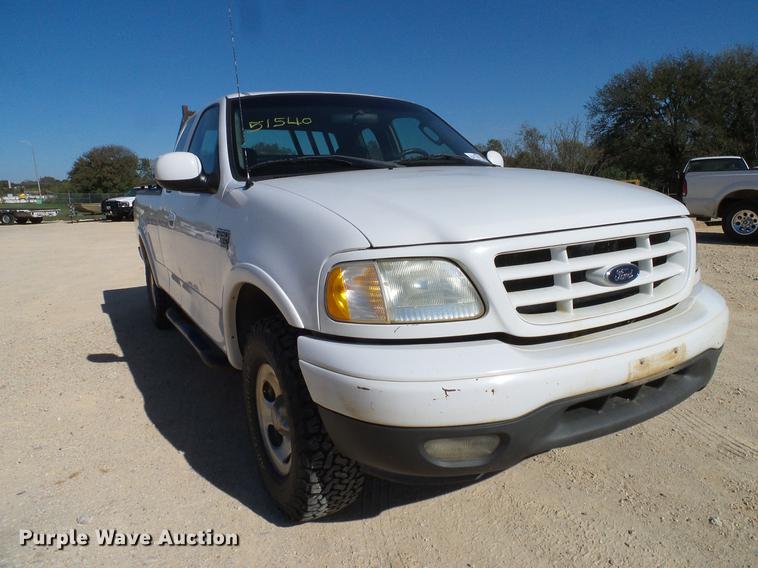 image for item DC2228 2003 Ford F150 SuperCab pickup truck