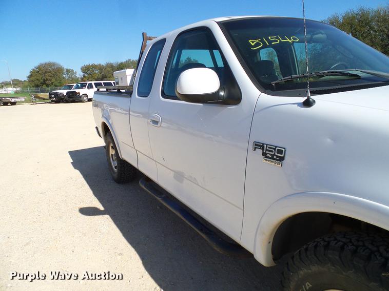 image for item DC2228 2003 Ford F150 SuperCab pickup truck