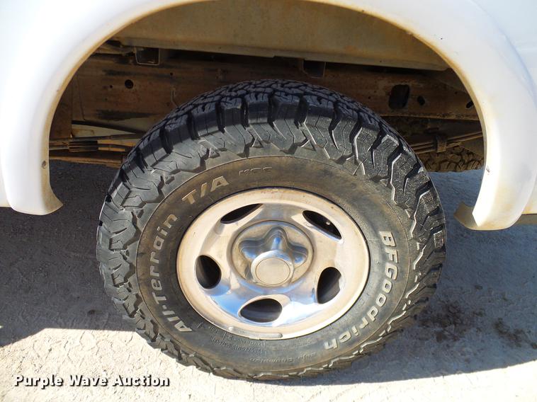 image for item DC2228 2003 Ford F150 SuperCab pickup truck