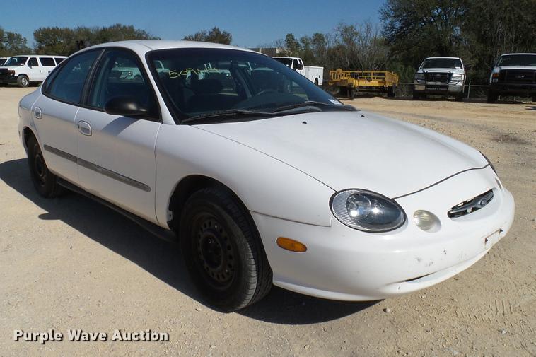 image for item DC2229 1999 Ford Taurus