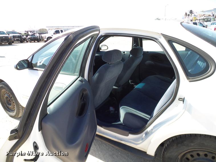 image for item DC2229 1999 Ford Taurus