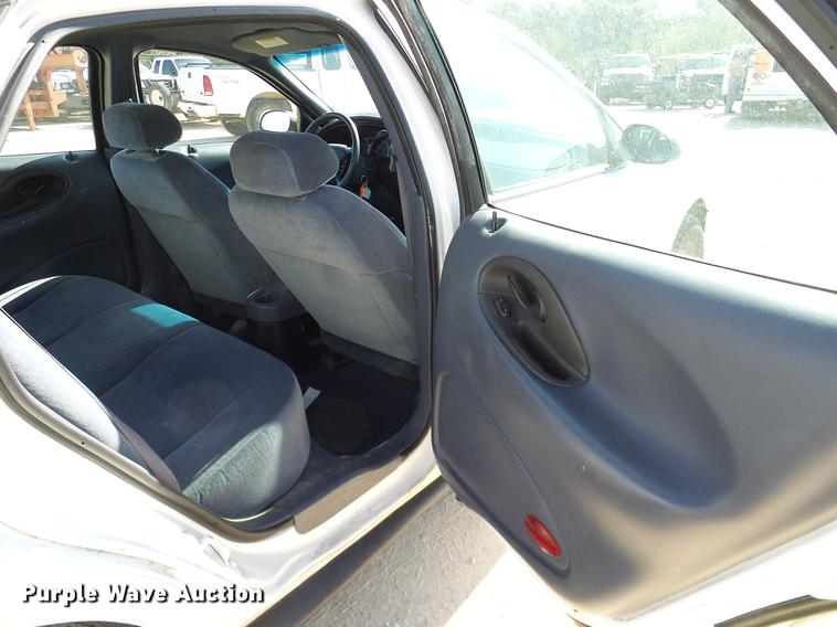 image for item DC2229 1999 Ford Taurus