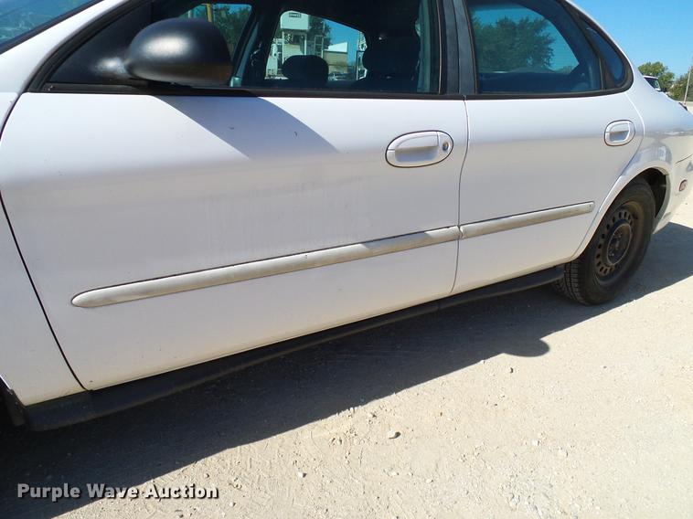 image for item DC2229 1999 Ford Taurus
