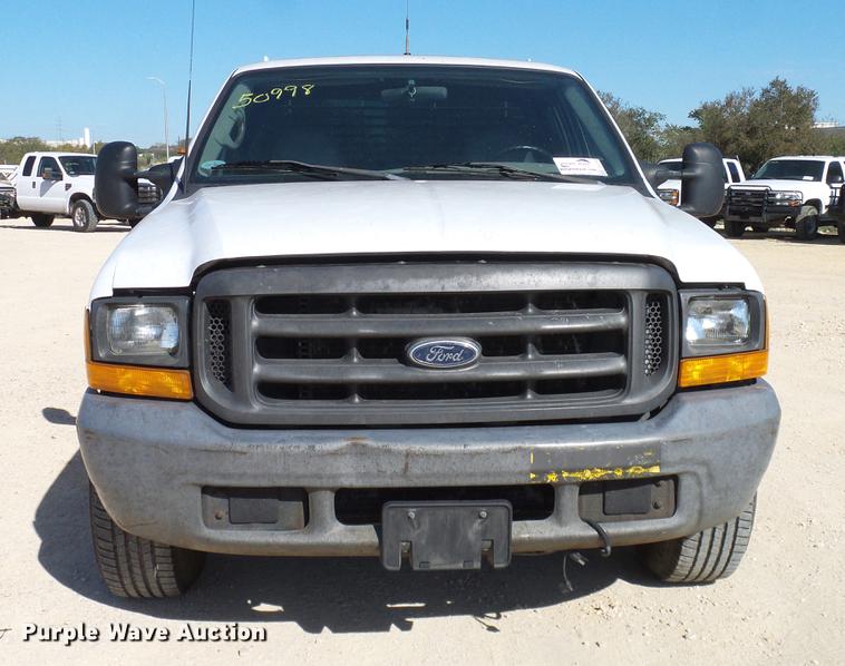 image for item DC2230 1999 Ford F350 Super Duty SuperCab pickup truck